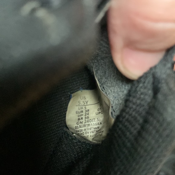 *Host Pick* Nike Kids Tiempo Soccer Cleats - Picture 7 of 8